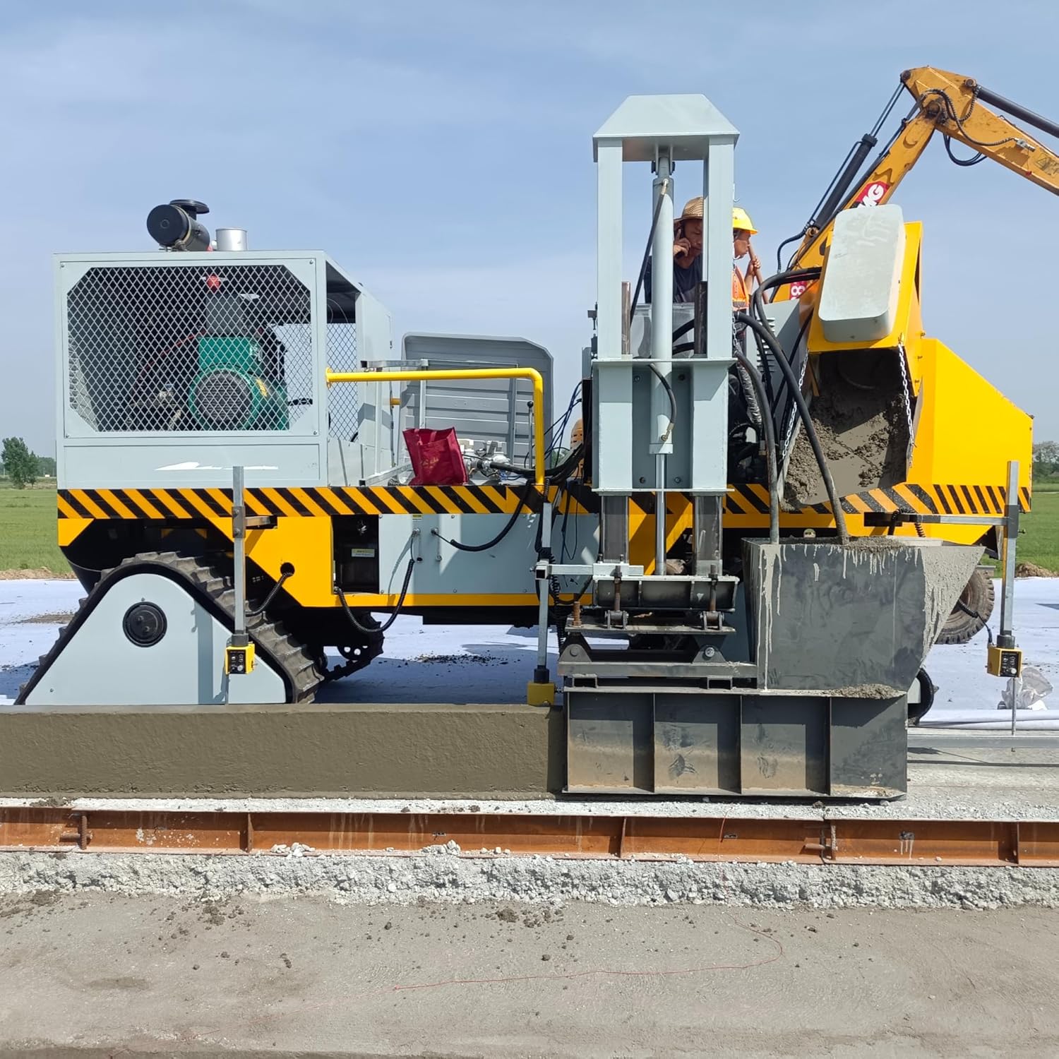 buy automatic curb paver,automatic slipform curb paver review,best stringless curb machine,buy concrete curb paving machine,self-propelled curb paver pros cons,GPS curb machine worth buying - detailed features and technical specifications